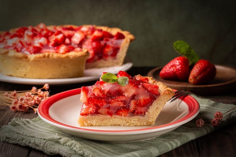 Tarta de frutillas y gelatina.