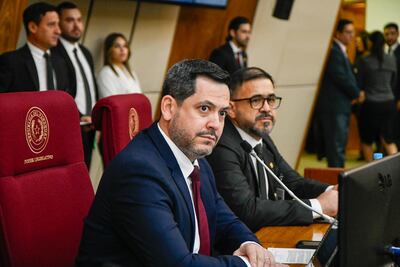 Raúl Latorre no se animó a pedir la "cabeza" de la ministra de Salud.