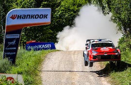 Sami Pajari y Marko Salminen (Toyota GR Yaris Rally1) lideran el Delfi Rally de Estonia 2026, tras la disputa de la etapa 1.