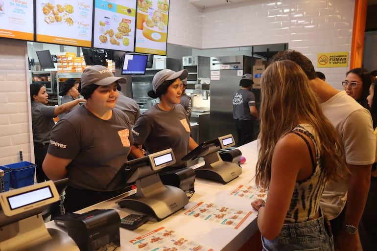 Popeyes Paraguay inaugura su tercer local en San Bernardino. Fotos que sacó Faustina.
De	Fausti Agüero <faustiaguero1@gmail.com>
Destinatario	foto@abc.com.py
Fecha	10-01-2026 07:21