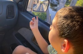 El pequeño Augusto es tratado en el Hospital Acosta Ñu, en San Lorenzo.