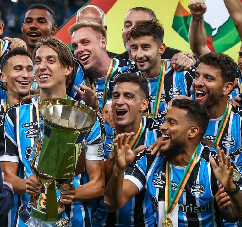 Mathias Villasanti, campeón con Gremio.