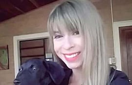 Analía Monserrat Rodas Galeano, asesinada en el año 2020 y cuyo cuerpo se halló, en el patio de su propia casa, enterrado, 7 meses después.