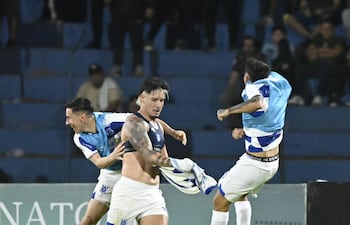 Fernando Matías Cáceres (30 años) ingresó y cambió el rumbo del 2 de Mayo que con su gol metió un triunfanzo en el Río Parapití sobre Olimpia.