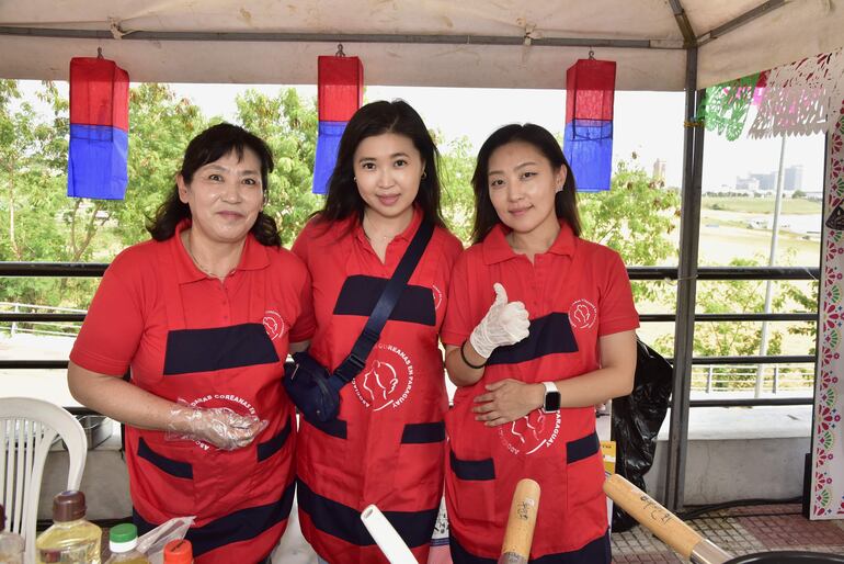 Ham Okyo, Misso Yoon y Cris Huh.