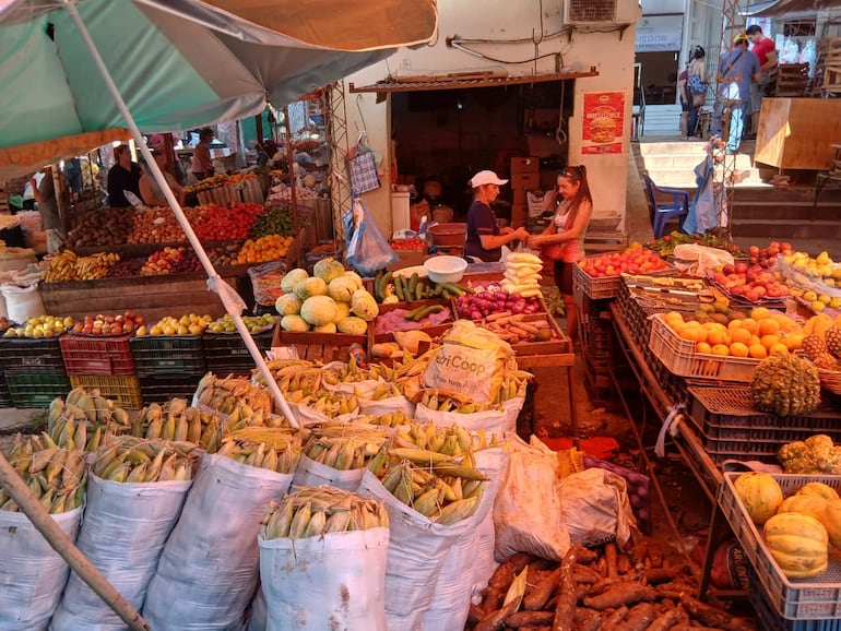 Semana Santa dispara ventas en el Mercado N° 1 de Villarrica, destacan