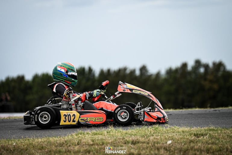 Tony Pugliesi, al mando de su kart# 302.