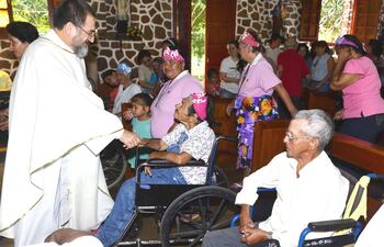 el-sacerdote-vicentino-wilfrido-aguilera-dijo-en-su-homilia-que-pablo-medina-fue-condenado-a-muerte-por-vilmar-acosta-cuyos-actos-eran-protegidos--215832000000-1400980.jpg