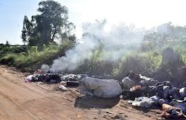 Quema de basuras en Costanera empeoró la contaminación de la zona.