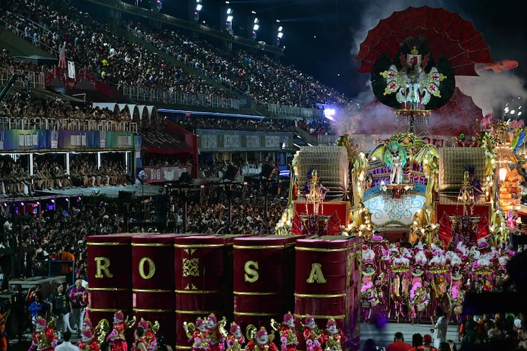 Salgueiro rindió un homenaje a Rosa Magalhaes, una de las grandes impulsoras del Carnaval.