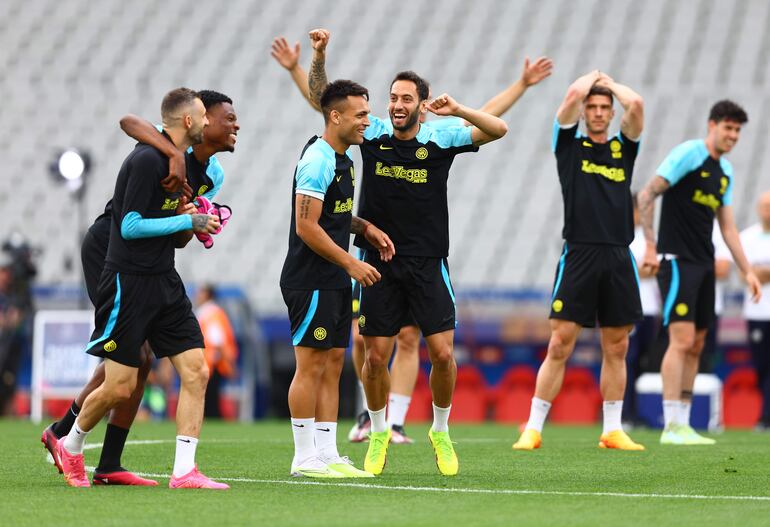 Los jugadores del Inter de Milán en el último entrenamiento antes de la final de la Champions League.