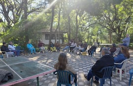 Vecinos del Parque Carlos Antonio López solicitaron se reunieron en el lugar buscando una respuesta ante lo dejada que se encuentra dicho lugar.