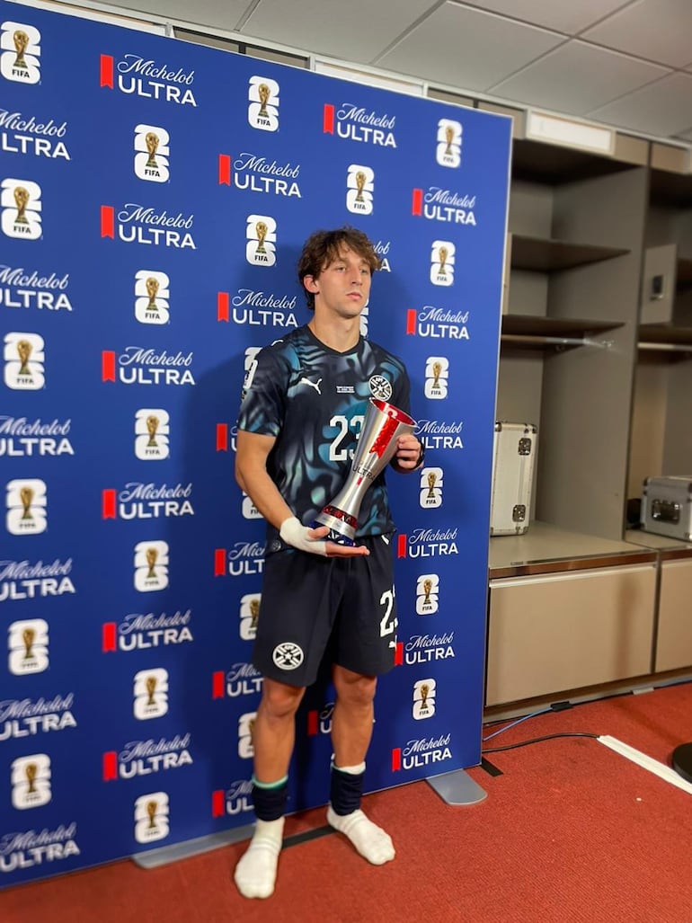 Matías Galarza Fonda (24 años) fue electo como el jugador más valioso del encuentro por la organización.