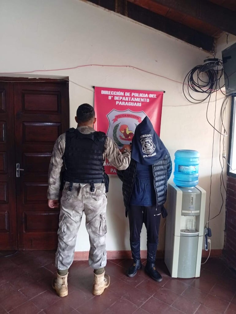 El detenido fue identificado como Mario Iván Castillo Barrios.