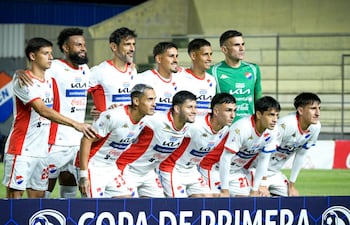 El equipo que presentó el entrenador de Nacional, Víctor Ceferino Bernay para enfrentar a Sportivo Trinidense en La Visera.