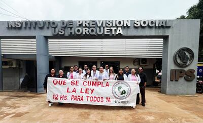 Médicos del IPS de todo el país, protestaron en los últimos días para exigir el cumplimiento de la ley de carga horaria. 