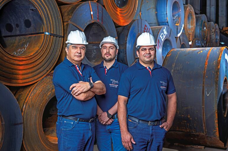 Víctor Hugo Segovia Etcheverry, Lic. Lino Rogelio Ruiz Díaz Díaz y Fabio Ullón.