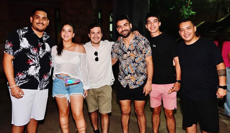 Pablo Morínigo, Sofia Amarilla, Diego Ferreira, Alexander Cáceres, Kevin Cantero e Ignacio Ramírez.