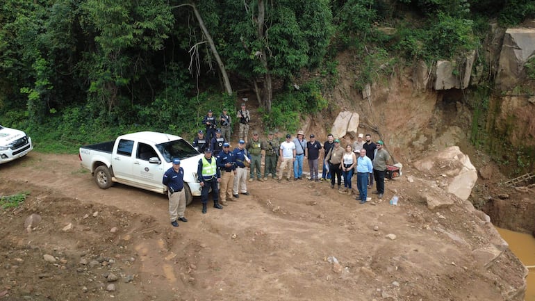 Investigan excavación irregular que sería utilizada para explotación minera en Independencia.
