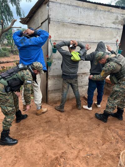 Caen tres personas en Guarambaré tras allanamientos por venta de crack