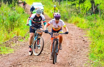 Competencia de ciclismo en Villarrica.
