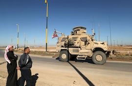 Un vehículo militar de Estados Unidos, en Qamishli, Siria.