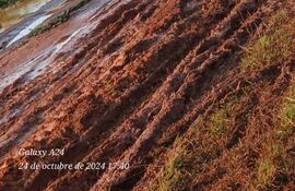 Poste de la ANDE caído en Caaguazú.