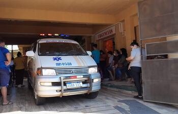 Sector de urgencias del hospital de Ñemby en donde falleció la niña de 12 años, de un shock séptico a consecuencia de una peritonitis.