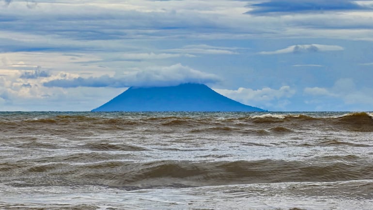 Volcán Krakatoa.