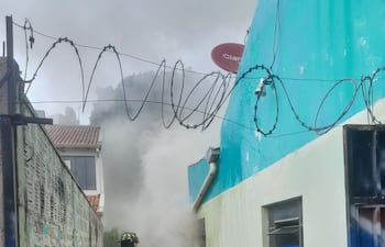 El incendio afectó parte de una vivienda en Pedro Juan Caballero.