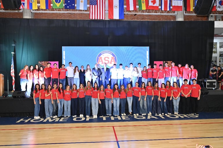 La familia del ASA en el lanzamiento del Intercolegial 2026