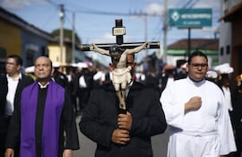 Imagen ilustrativa: procesión por la Semana Santa.