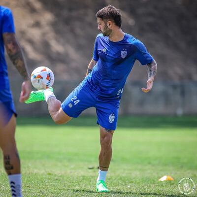 Marcos Daniel Martinich (27 años), lateral izquierdo de la "V" azulada. (Foto: Sportivo Ameliano)