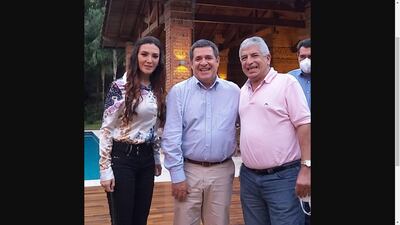 José Jara Rojas (derecha), designado como consejero del IPS.