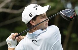 Benjamín Fernández se mantiene muy cerca de la punta en Chile. Está 5° pero a solo 2 del líder.