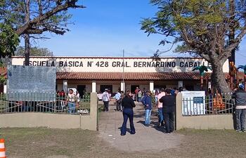 La Escuela Básica de San Juan Bautista de Ñeembucú fue centro de votación de la ANR durante las internas partidarias simultáneas del domingo 7 de junio.