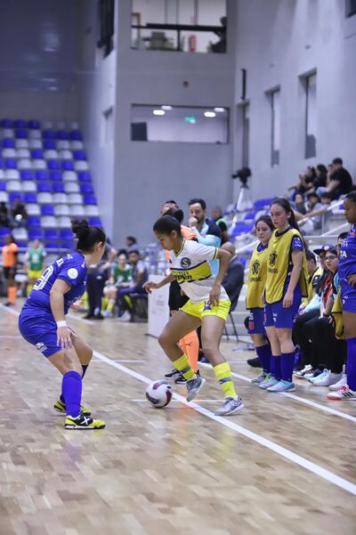 Sport Colonial se impuso 2-1 a Universidad de Chile y sigue en camino.