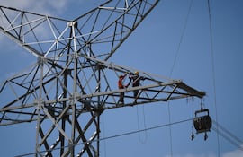 Inversiones en el sistema eléctrico paraguayo son prioritarias para que no se repitan apagones como el del miércoles pasado.