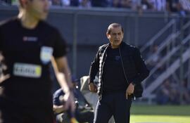 Ramón Ángel Díaz (65 años), entrenador argentino al comando de Olimpia.