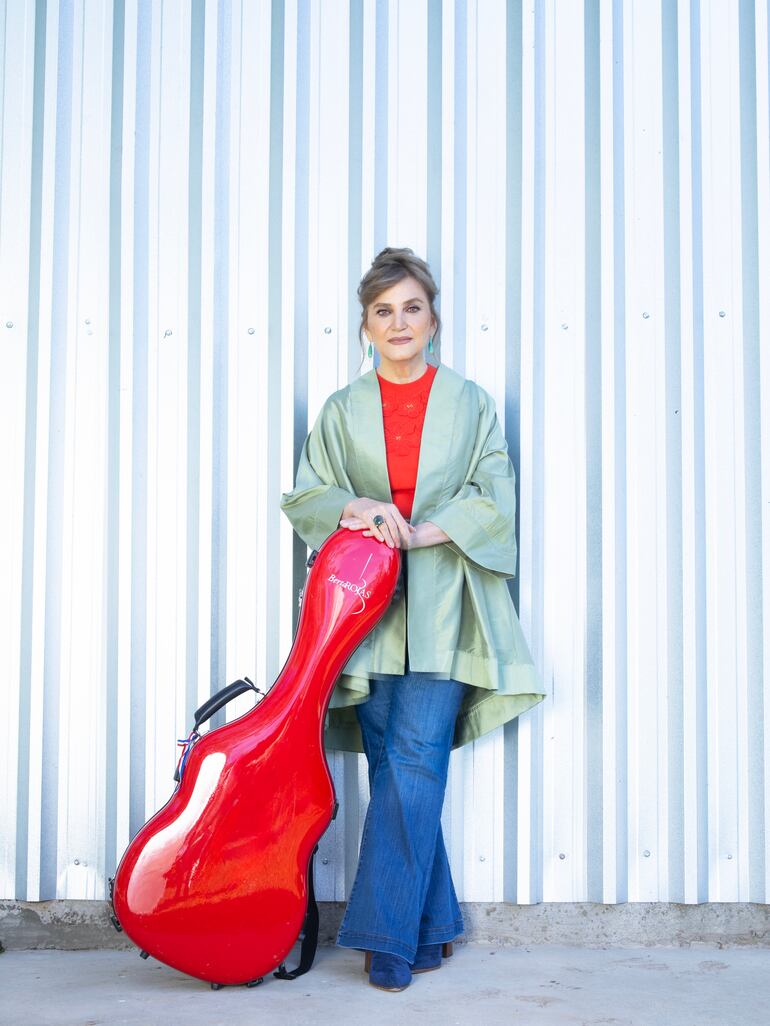 Berta Rojas destacó los orígenes de la guitarra y de otros instrumentos de cuerda pulsada.