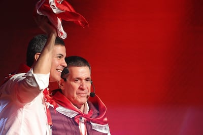 Ante la falta de apoyo de Santiago Peña para el combate a la corrupción, el diputado Daniel Centurión pidió a Horacio Cartes apoya el proyecto de aumento de penas para los que roban a Estado.