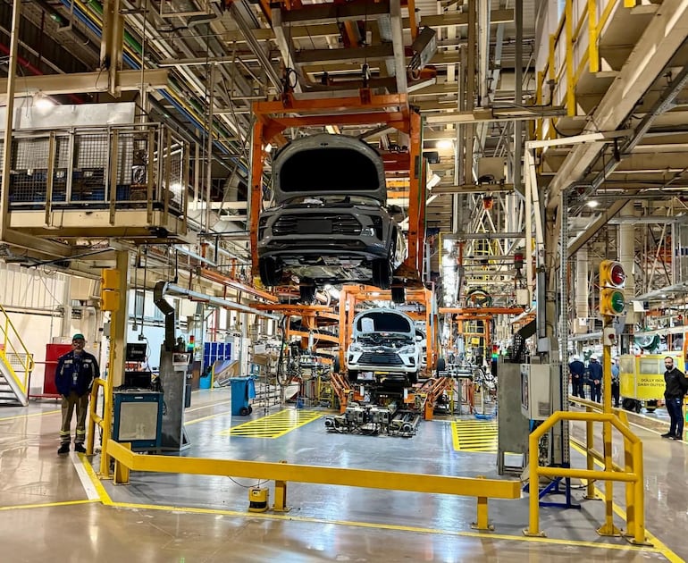 La planta en Gravataí produce 63 vehículos por hora, equivalente a cerca de un auto cada 55 a 57 segundos, incluido ahora el Sonic.