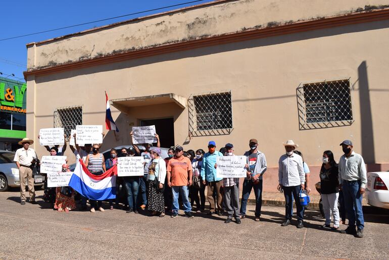 La ciudadanía repudia decisión del juez que otorgó libertad al intendente.