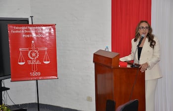 La abogada Norma Thomen, cuyo cuerpo fue hallado en el interior de su vivienda en Fernando de la Mora.