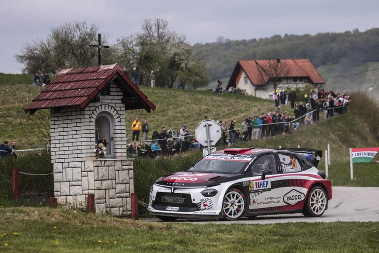 Yohan Rossel y Arnaud Dunand (Lancia Ypsilon HF Integrale) ganaron la WRC2.