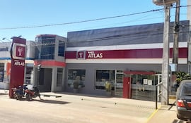 El banco Atlas es una de las entidades financieras que está presente en la comunidad.