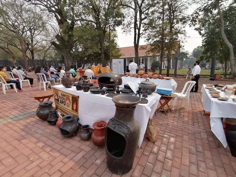 Imágenes del "Ñai'upo Rape: el caminar de las alfareras" (Archivo).