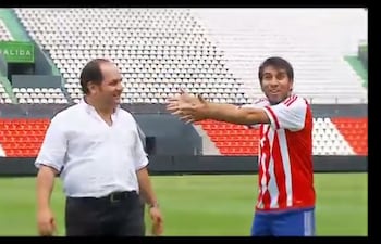 spot-de-arnaldo-samaniego-filmado-en-el-campo-de-juego-del-estadio-defensores-del-chaco--113843000000-1394274.jpg