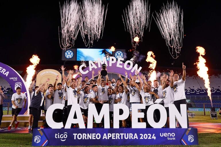 Libertad logró el torneo Apertura y ganó la Copa Paraguay por tercera vez.