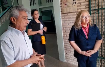 Los directivos principales del colegio técnico, San Miguel, de Villa Elisa, Mario Morel Pintos y la directora pedagógica, Mirna Morel.